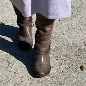 Freebird by Steven tall boots size 9. Grey/brown